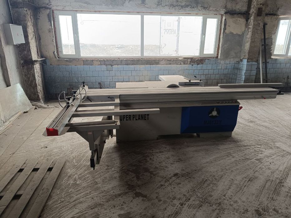 Мебель оборудование сотилади