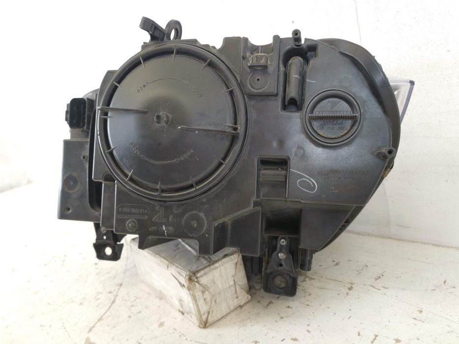 Фар Десен Led Ксенон BMW X5 F15 [ - ] Оригинален В Добро Състояние / F