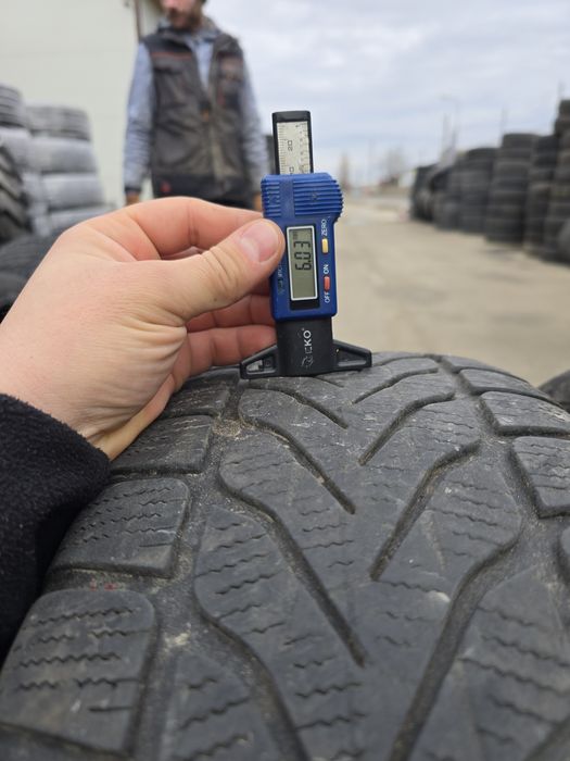 Anvelope de iarna 215-70r16 Lassa