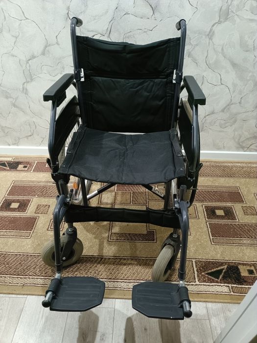 Коляска для инвалидов