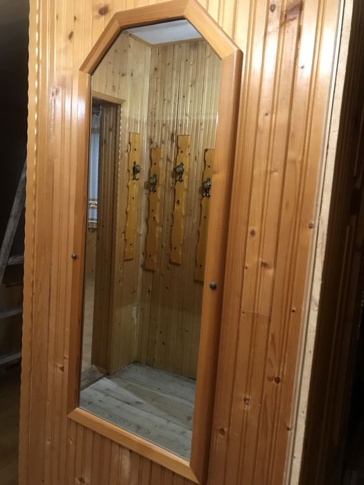 Продавам чамови мебели