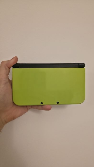 New Nintendo 3DS XL,  Modat, 2000 jocuri, 21-în-1 + Online