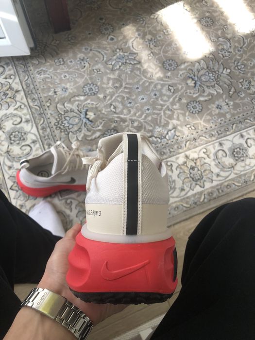 продаю новые кроссовки найк