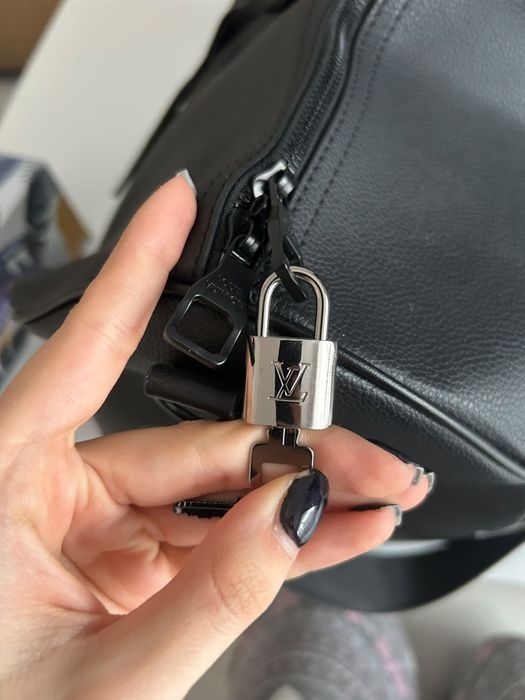 Louis Vuitton Keepall Bandoulière Aerogram