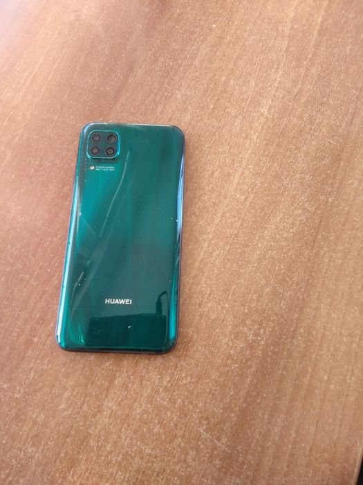 Смартфон Huawei P40 lite