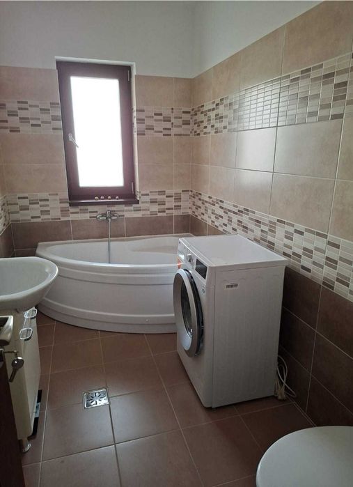 Apartament 2 camere 60mp + balcon 13.5mp + loc parcare - Ramnicu Valcea - Piata Simian