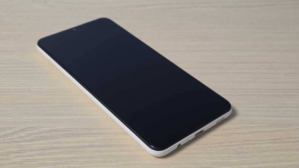 Samsung Galaxy A12 – Arată și funcționează impecabil / Liber de rețea