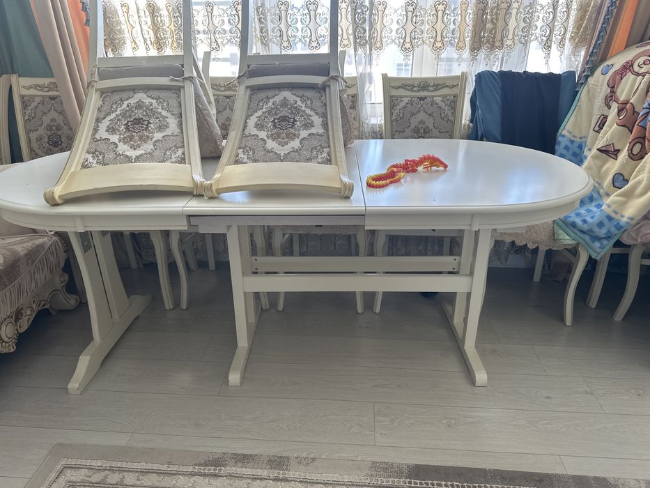 Срочно продам стол для зала трансформер длина 3 м