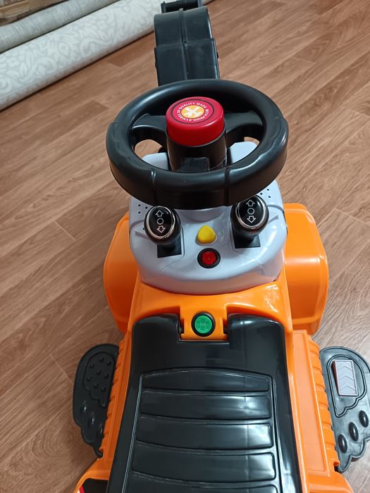 Экскаватор детский.