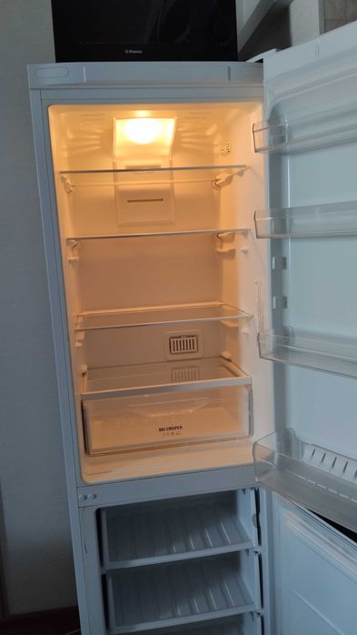 Холодильник Indesit б/у