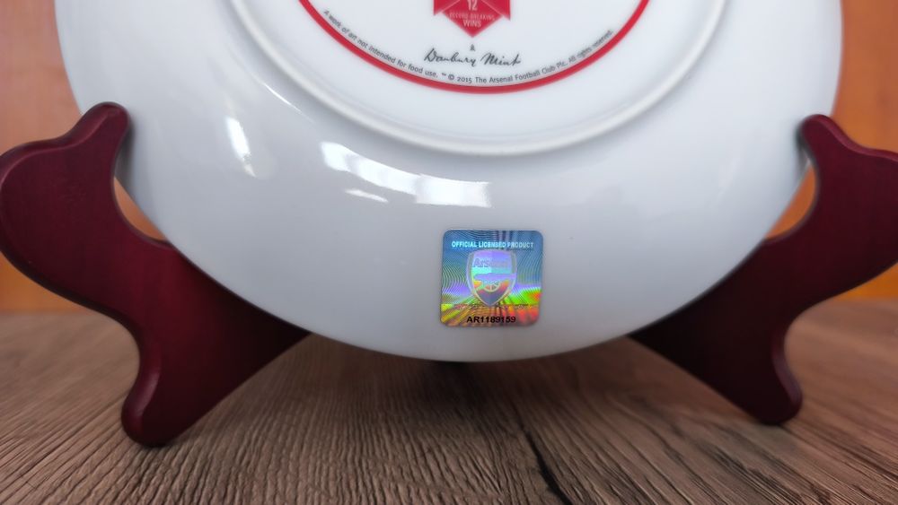 Лимитирана колекционерска чиния Arsenal – FA Cup Winners 2015 (Danbury Mint) + Сертификат