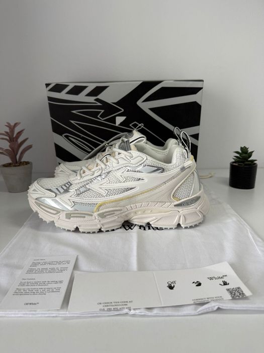 Off white ,,Be right back'' Albi(40,41)(PLATA RAMBURS,FARA AVANS Verificare la livrare )