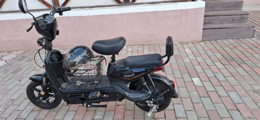 Продам электросамокат