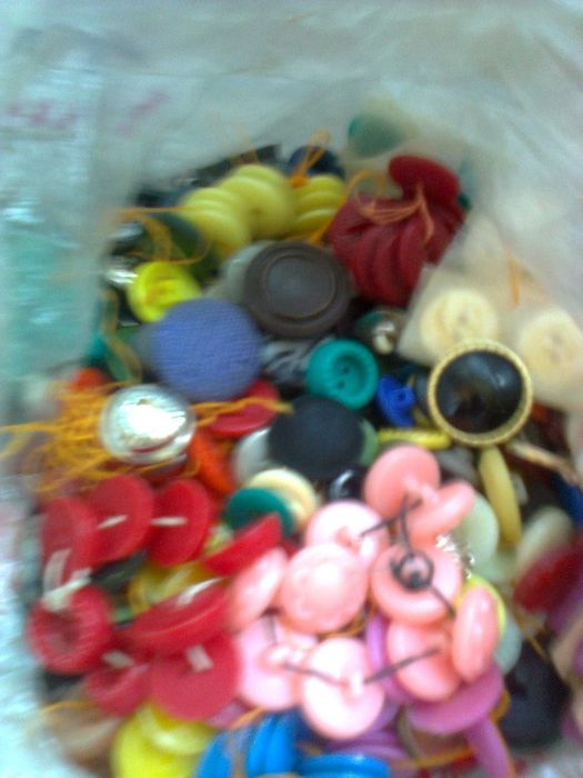 Продам пуговицы(более 1000шт)