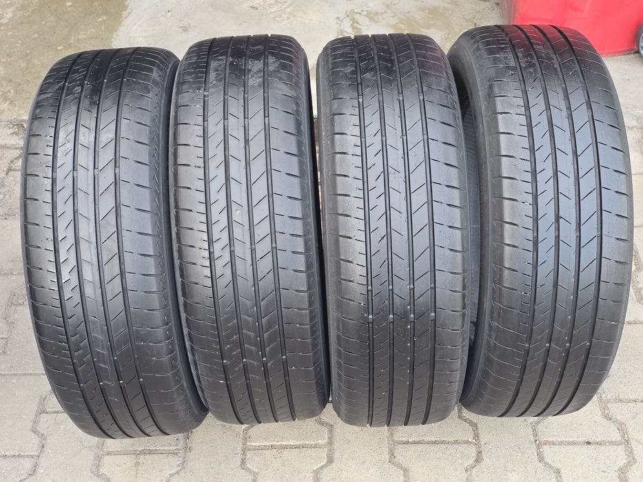 225 60 18 Bridgestone