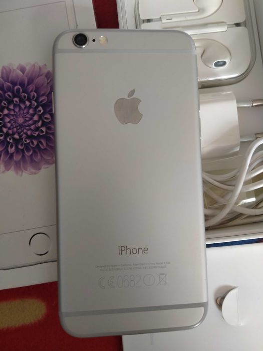 Продам Айфон 6, 16 Гб