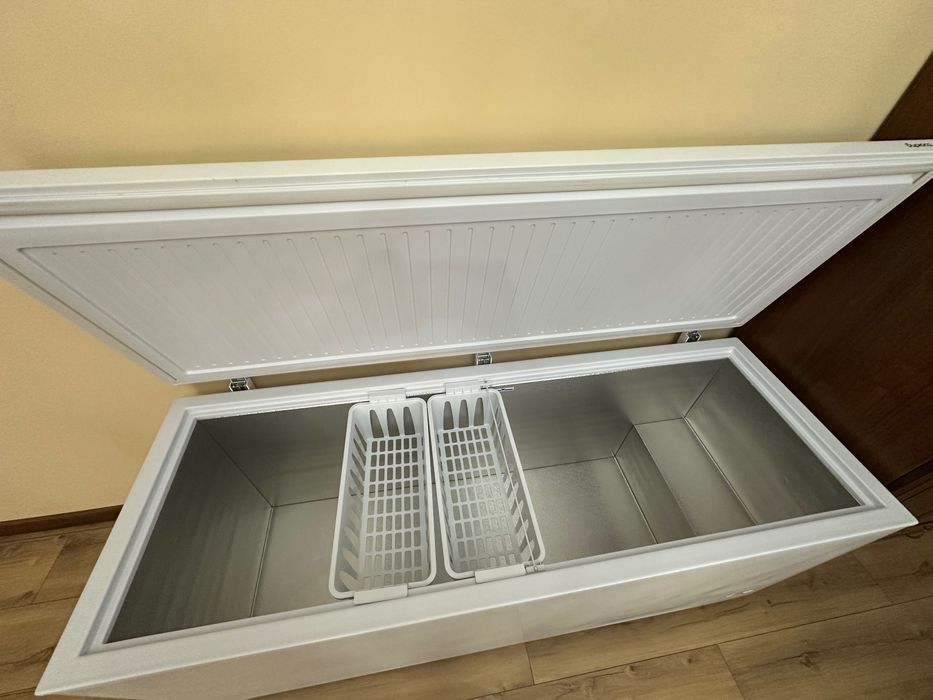 Продаётся новый морозильник-ларь «Бирюса 560 КХ»