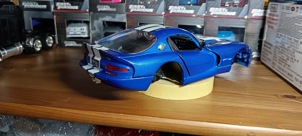Dodge viper gts maisto