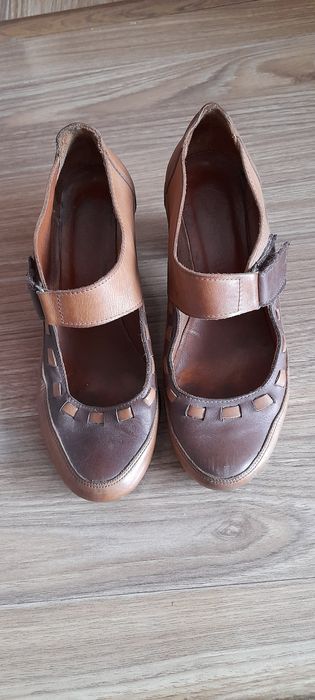 Женская обувь туфли