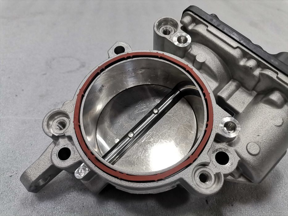 Нова Дросел Клапа BMW G20 G23 G30 G31 G01 G02 B48 B46 / 8601651