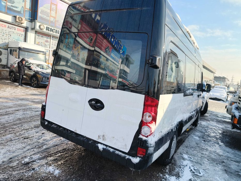 ЖАК Сунрай 15+1 мини бус