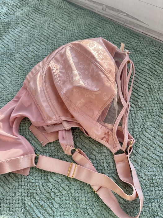 Бюстгалтер больших размеров