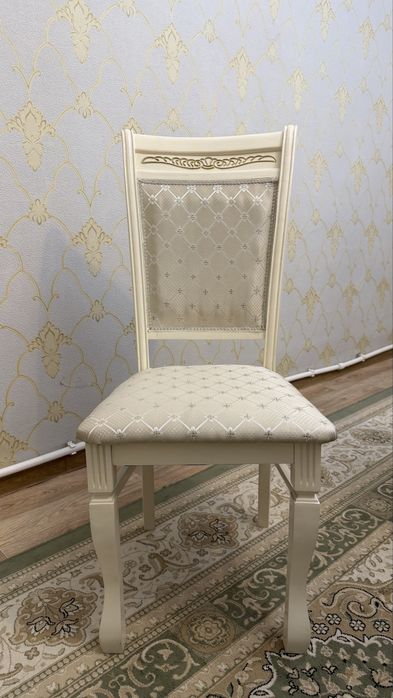 Стулья в гостиную  б/у