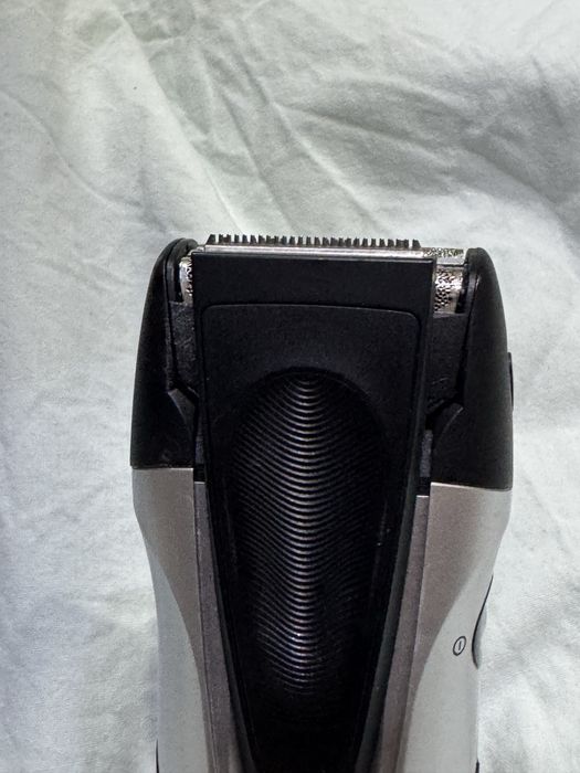 машинка бритва +триммер Braun
