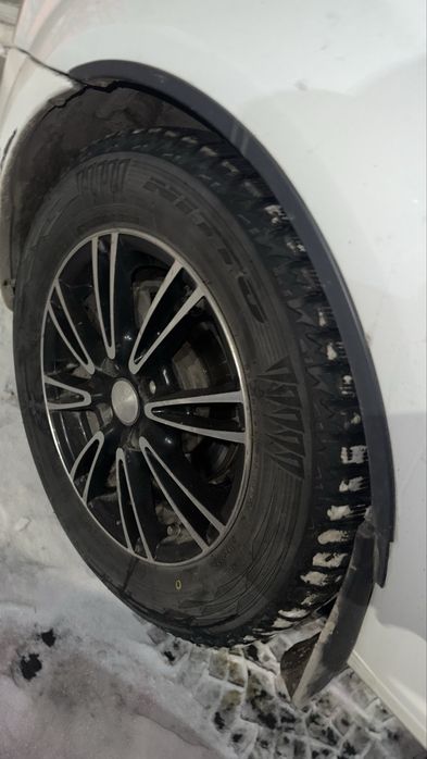 Продам диски с резиной R15