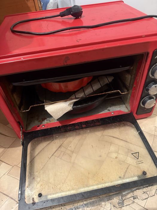 Продам духовку в рабочем состояние