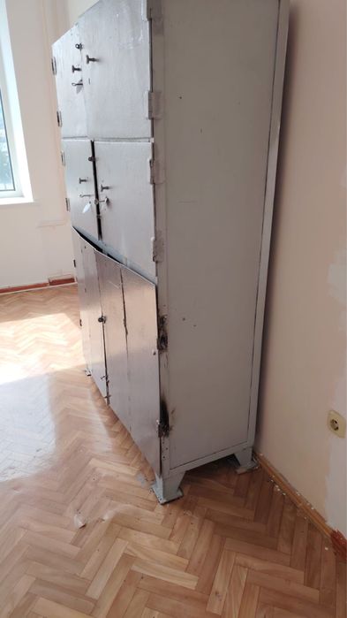 Продам металический сейф