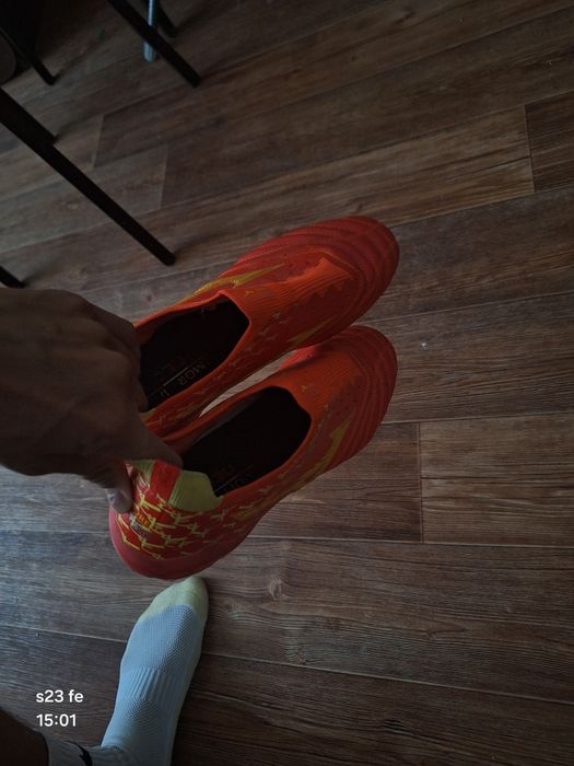 MIZUNO Red будсы