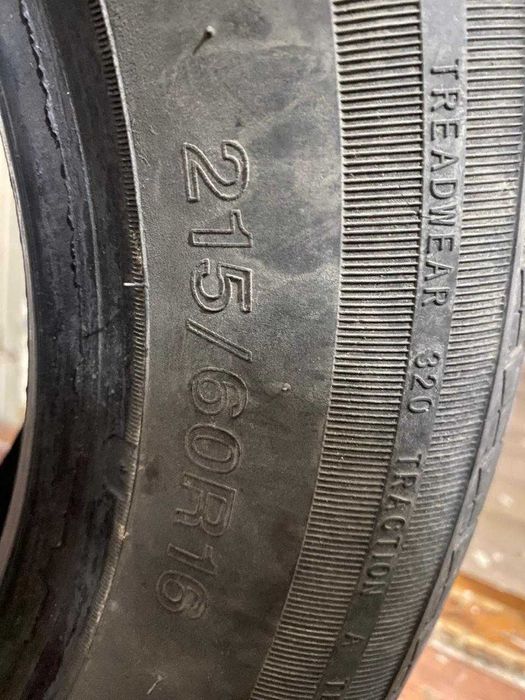 Покрышка БУ 215/60/R16