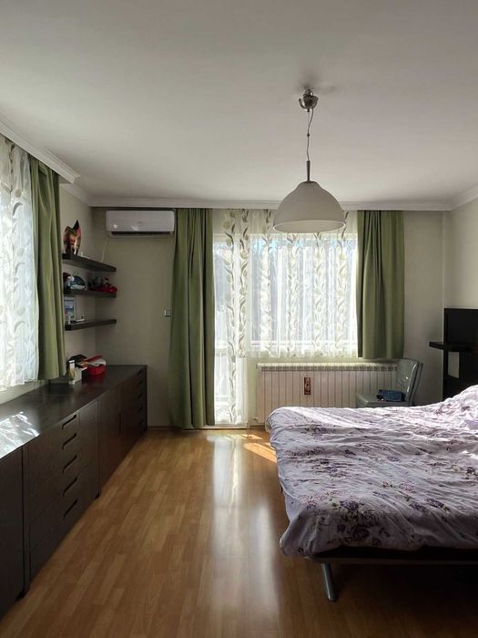 Дава се под наем Къща в Банкя - 210 кв.м за 1300 € - Снимка #13