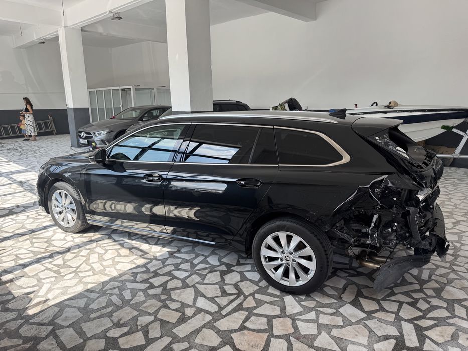 SKODA Superb 2024 — imagine 4