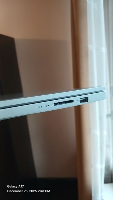 (Запазен за пращане) Лаптоп Lenovo IdeaPad 1 15IJL7