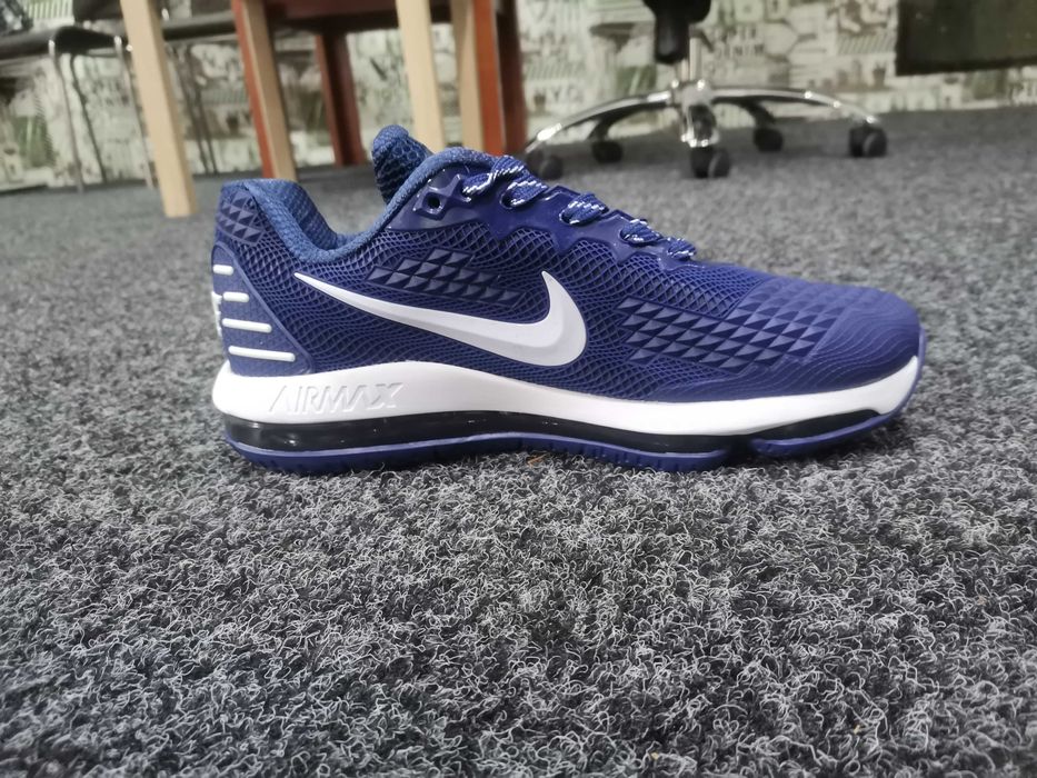 ГОЛЯМО НАМАЛЕНИЕ! Мъжки маратонки Nike-air-max-2019