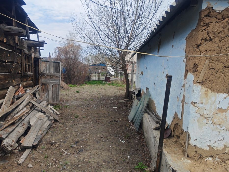 Продам два дома на одном участке на острове,