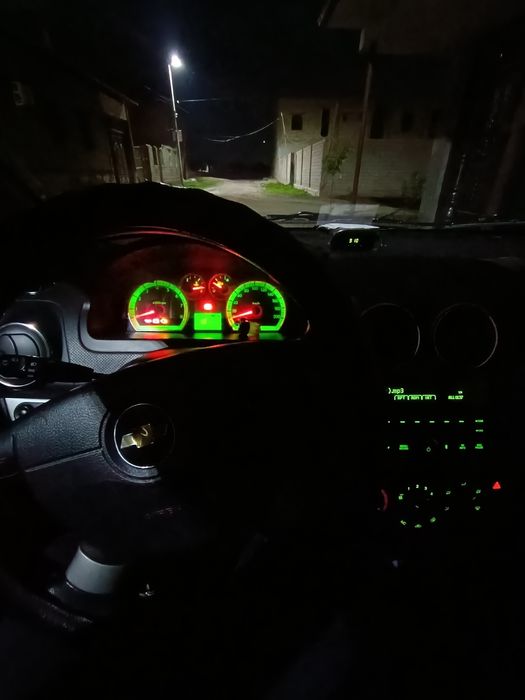 Продам срочно нексия 3