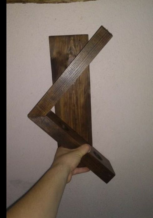 Поставка / стойка за бутилки вино