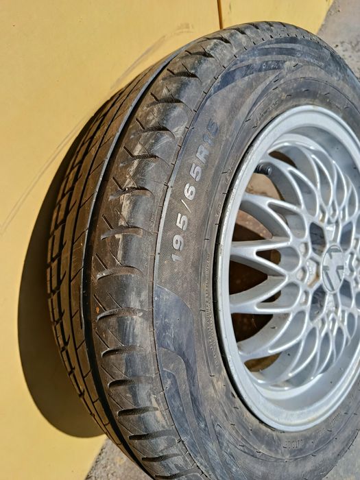 Продам комплект летних колес от Фольксвагена