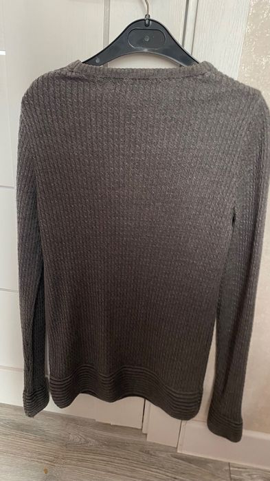 Кофты теплые, в хорошем состоянии!