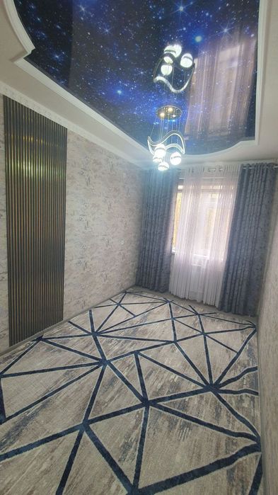 Navoiy shahrida 3 xona uymiz sotiladi narhini kelishamiz