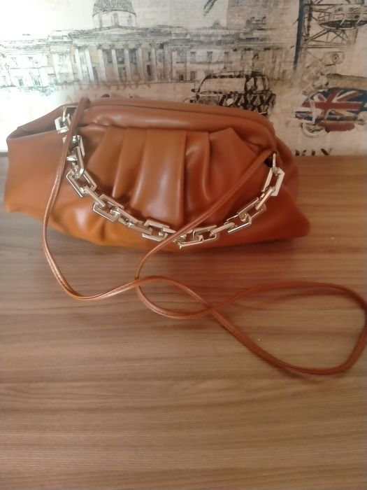 Сумки через плечо