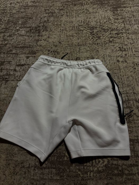 Pantaloni scurti tech albi S