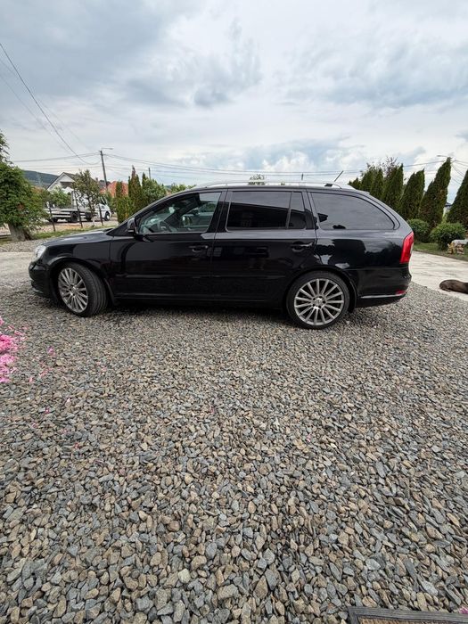 SKODA Octavia 2012 — imagine 3