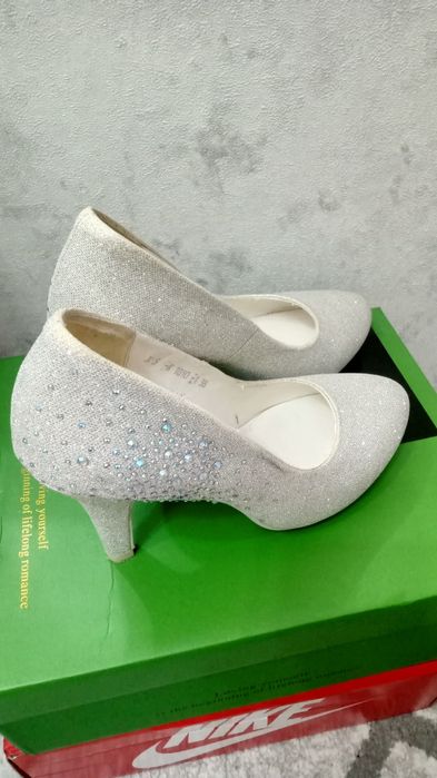 Продам туфли женские 38 размер