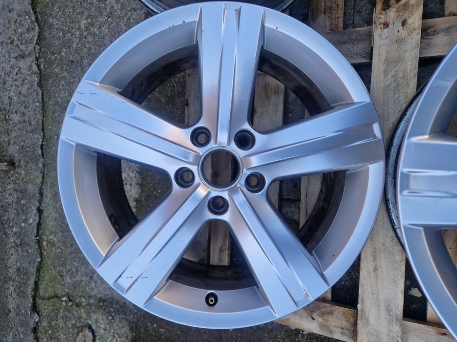 Jante 5x112 R17 originale passat dar se potrivește pe toată gama VAG