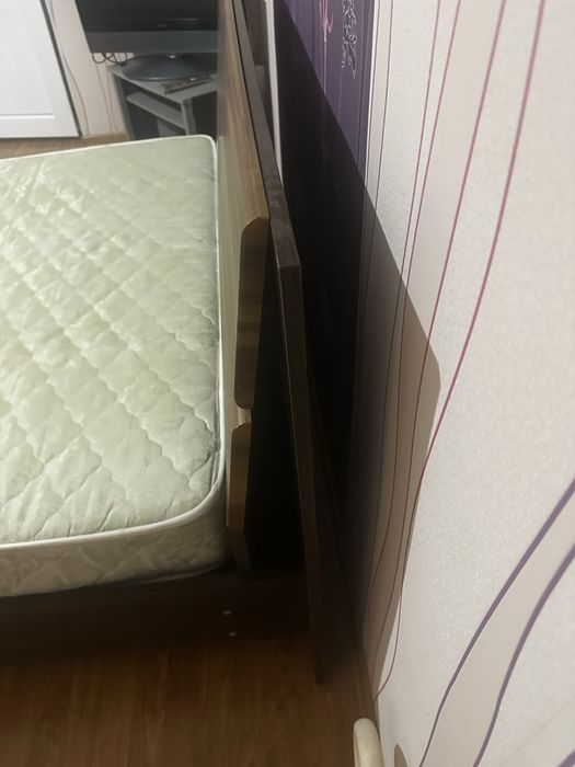 Кровать двуспальная