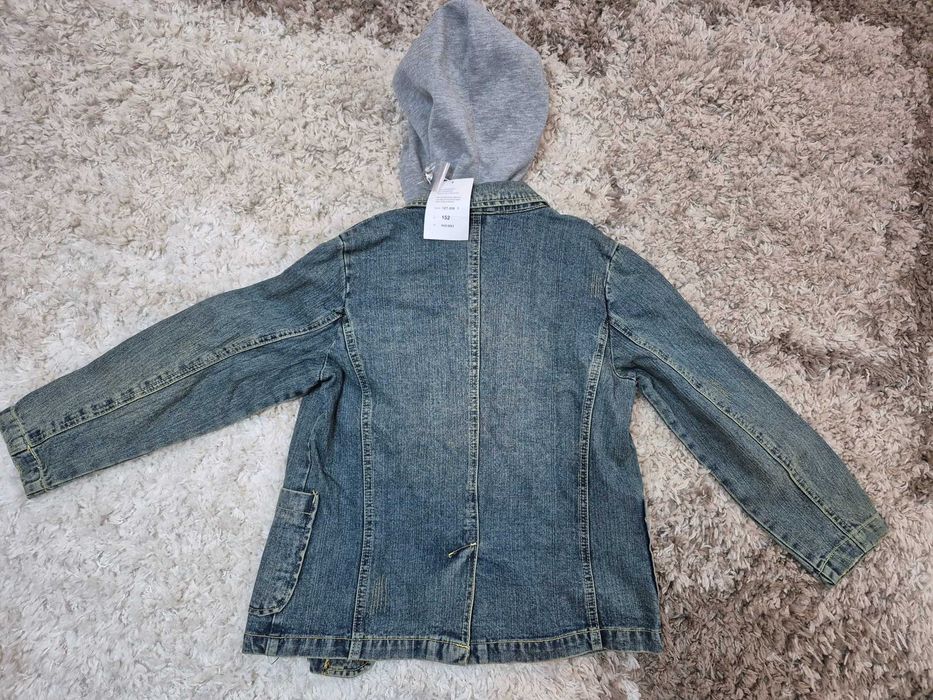 Geaca dama blugi Quelle cu gluga-5 lei transportul